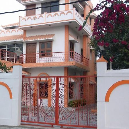 Momotaro House Hotel พุทธคยา ภายนอก รูปภาพ