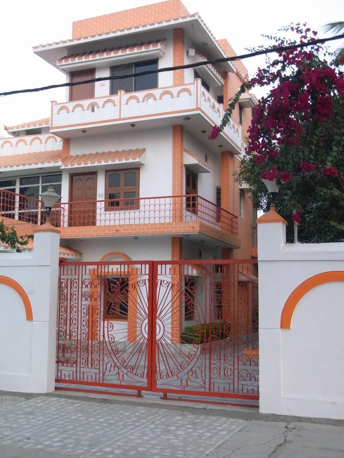 Momotaro House Hotel พุทธคยา ภายนอก รูปภาพ